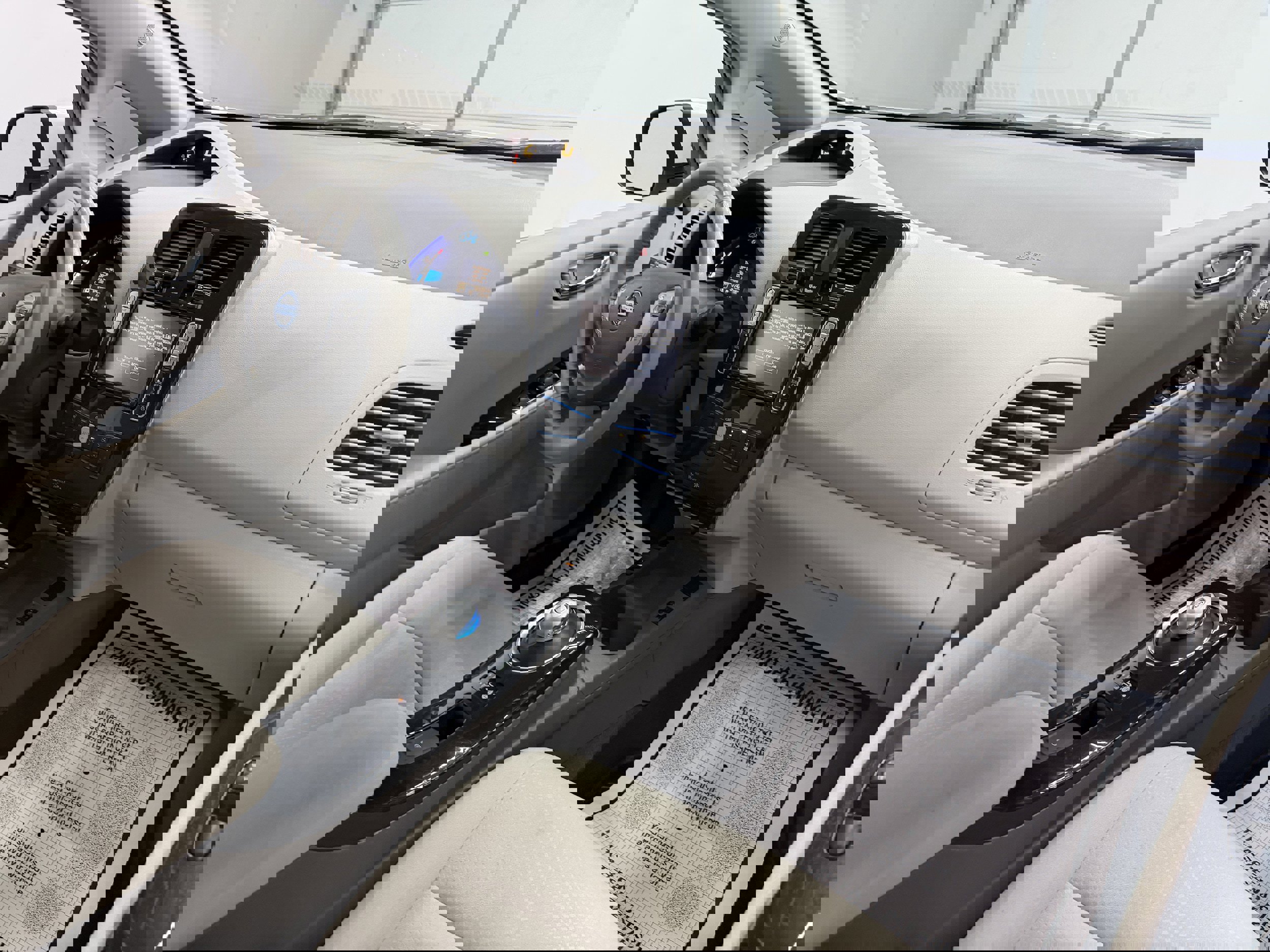 Used 2012 Nissan Leaf SL image 21