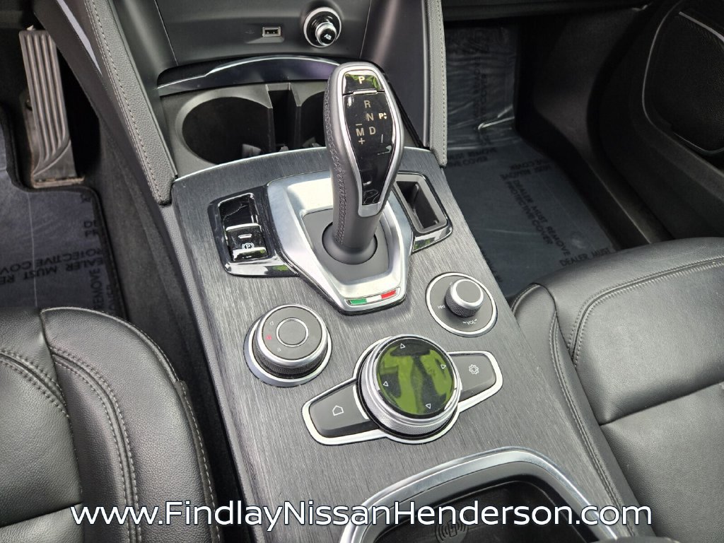Used 2020 Alfa Romeo Stelvio RWD image 28