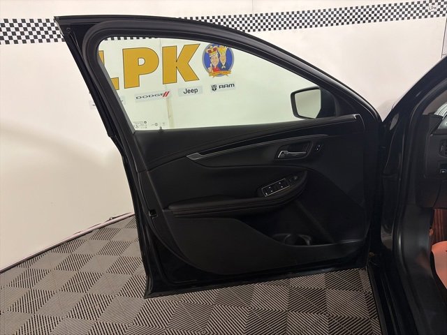 Used 2018 Chevrolet Impala LT image 26