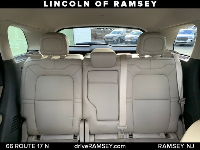 Used 2022 Lincoln Corsair AWD w/ Equipment Group 101A image 15