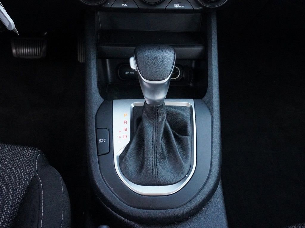 Used 2022 Kia Forte LXS image 40