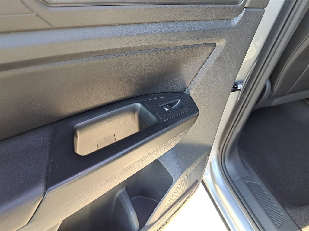 Used 2020 Volkswagen Atlas Cross Sport SEL image 12