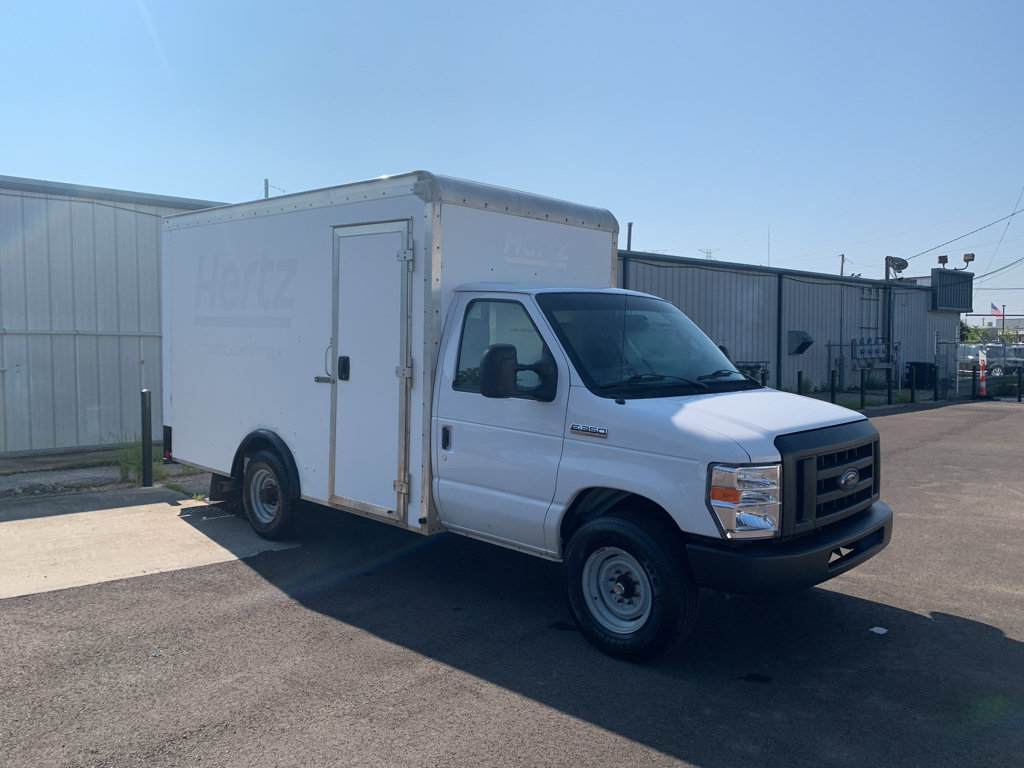 Used 2022 Ford E-350 and Econoline 350 Super Duty w/ Power Windows & Locks Group RWD video 1