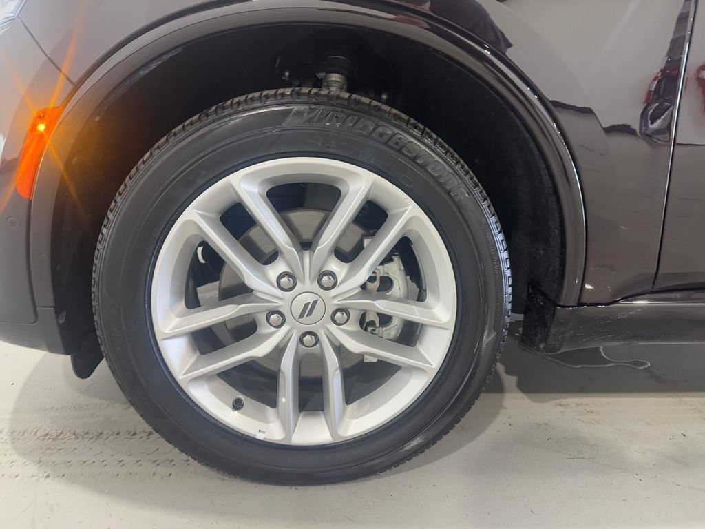 Used 2025 Dodge Durango GT AWD/4WD image 9