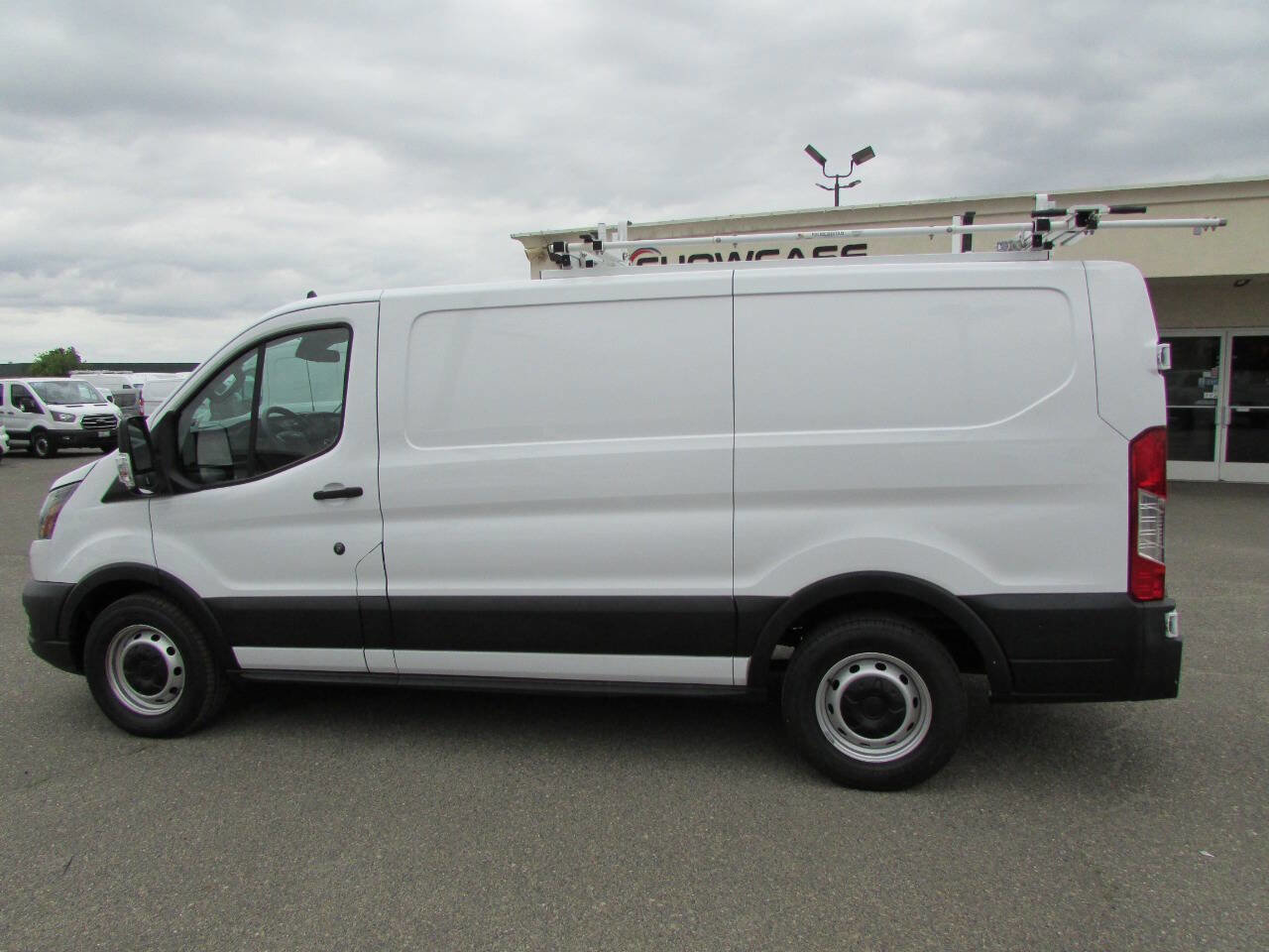 Used 2021 Ford Transit 150 Low Roof RWD image 9