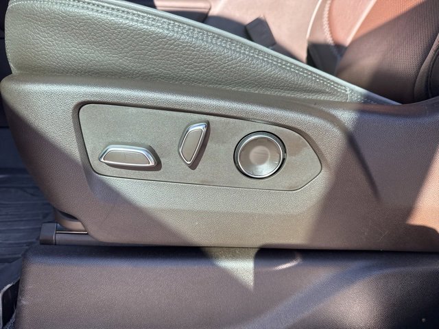 Used 2024 GMC Sierra 1500 Denali w/ Denali Reserve Package image 11