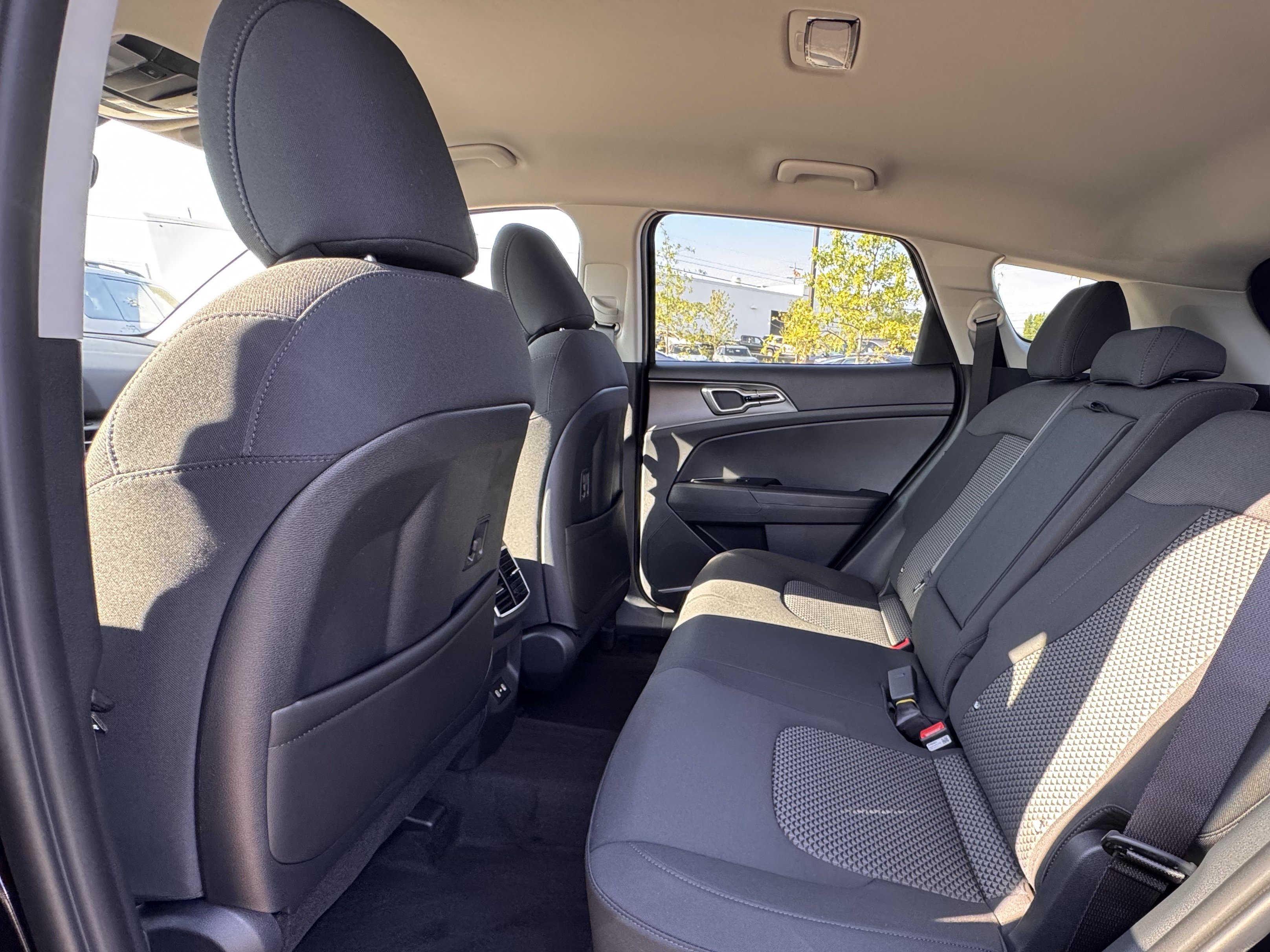 New 2027 Kia Sportage S FWD image 14