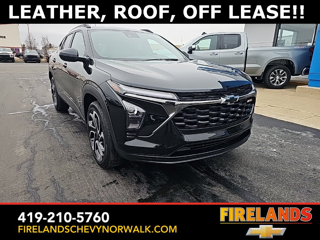 Certified 2025 Chevrolet Trax RS w/ Sunroof Package image 1