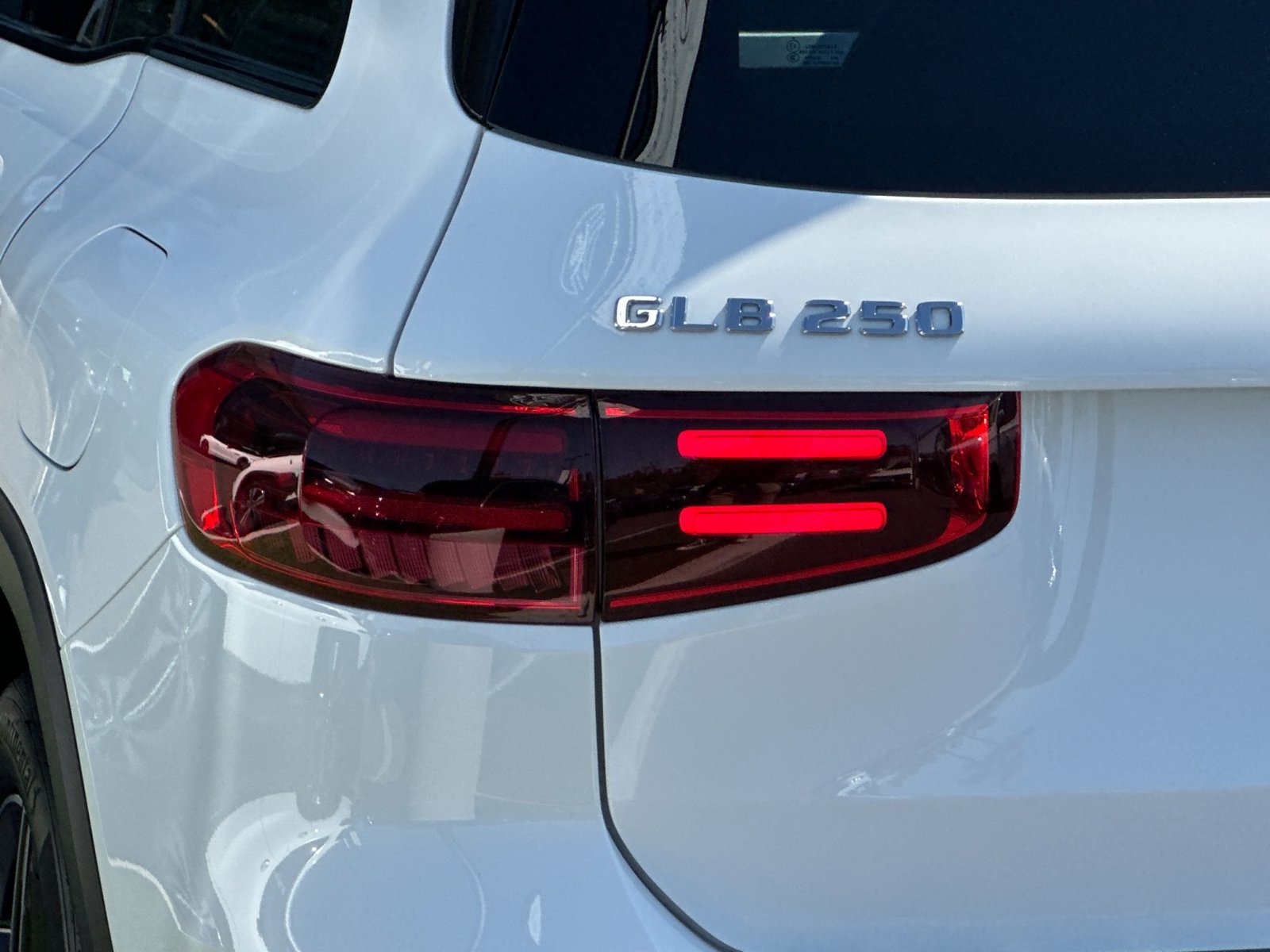 Used 2026 Mercedes-Benz GLB 250 image 32