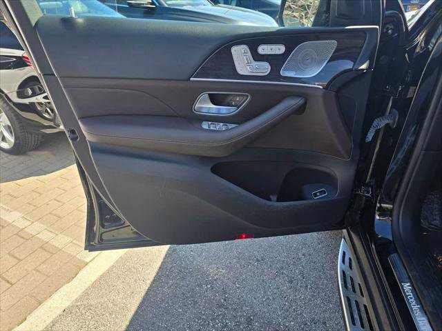Used 2022 Mercedes-Benz GLS 450 4MATIC image 24