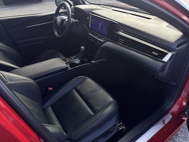 Used 2025 Toyota Camry XSE w/ Premium Package FWD image 30