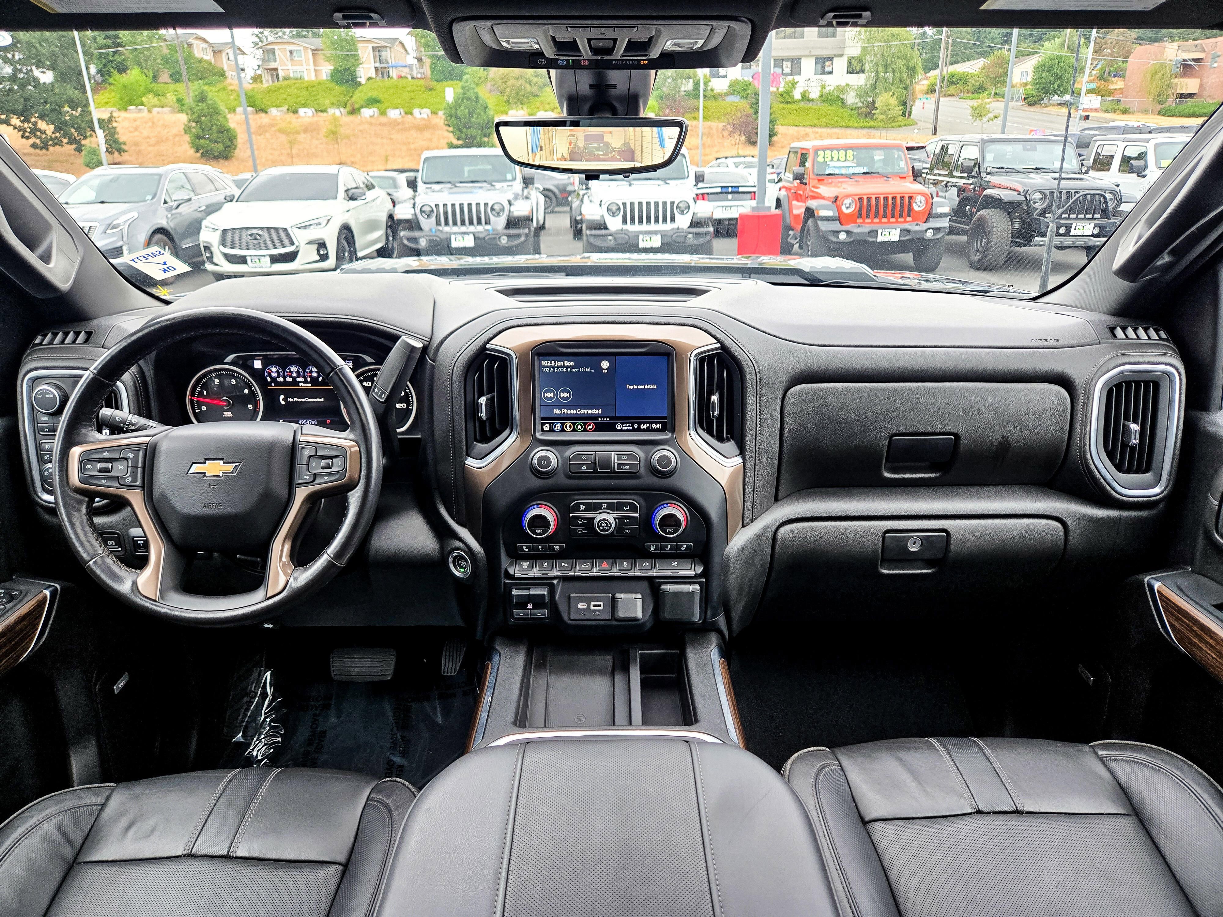 Used 2023 Chevrolet Silverado 3500 High Country w/ LPO, Hitch Package image 34