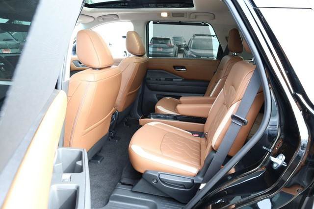 New 2026 Nissan Pathfinder Platinum AWD/4WD image 25