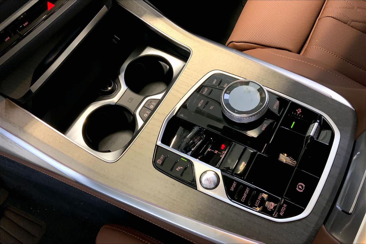 New 2027 BMW X7 M60i AWD/4WD image 7