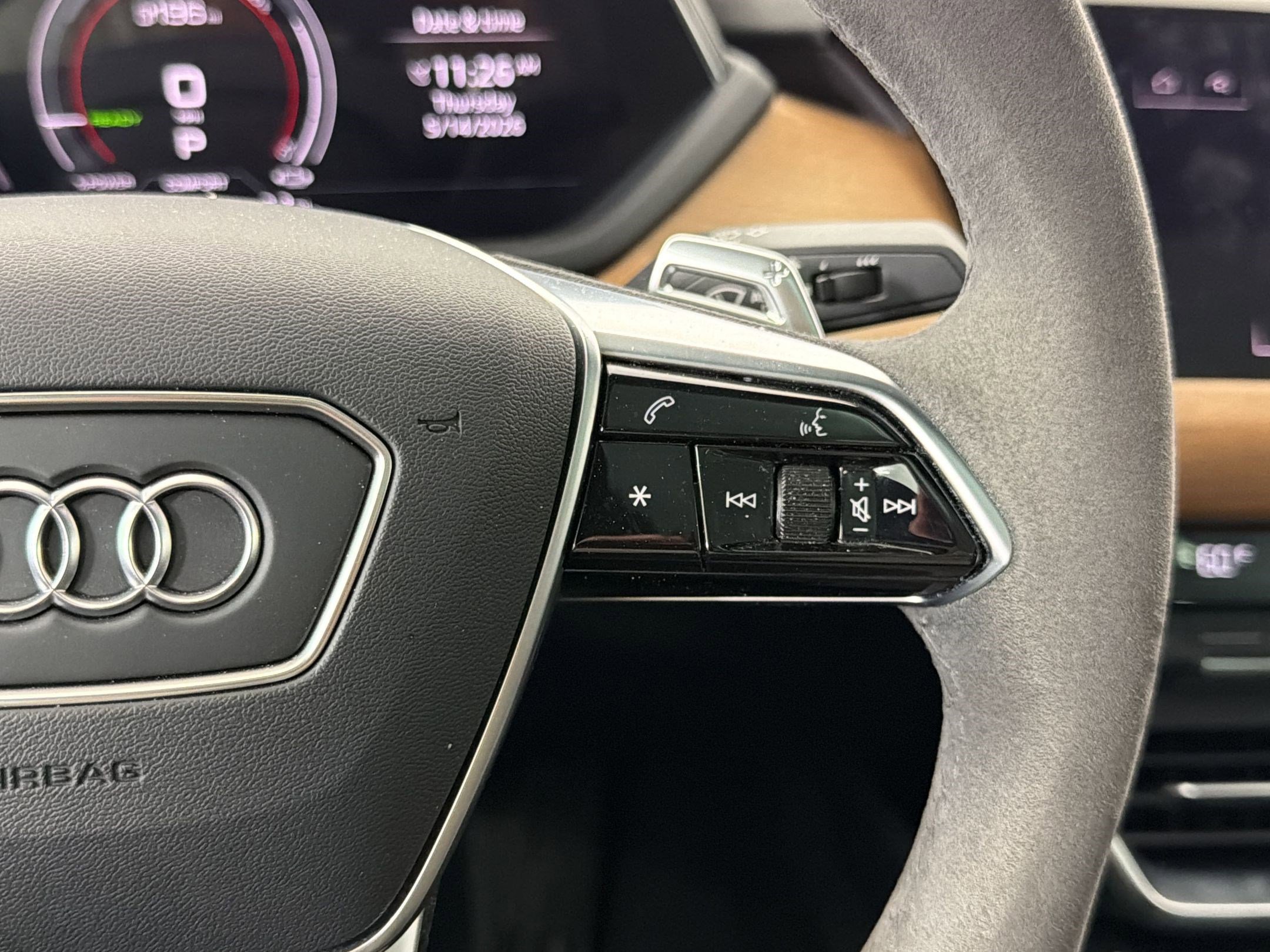 Used 2023 Audi e-tron GT Premium Plus AWD/4WD image 21