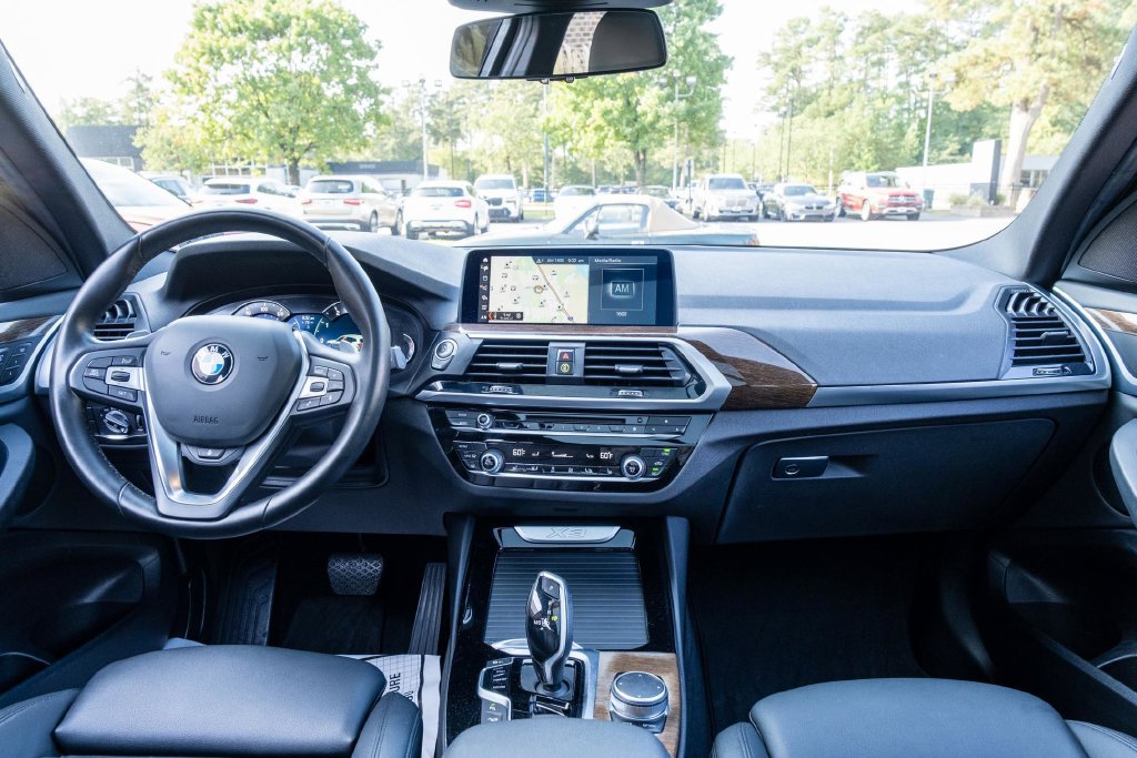 Used 2019 BMW X3 xDrive30i w/ Convenience Package AWD/4WD image 17