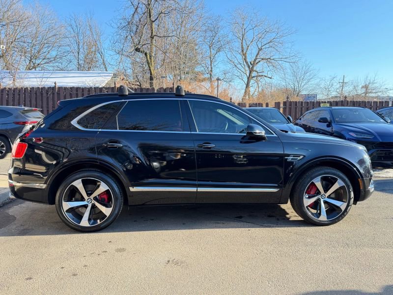 Used 2019 Bentley Bentayga AWD/4WD image 5