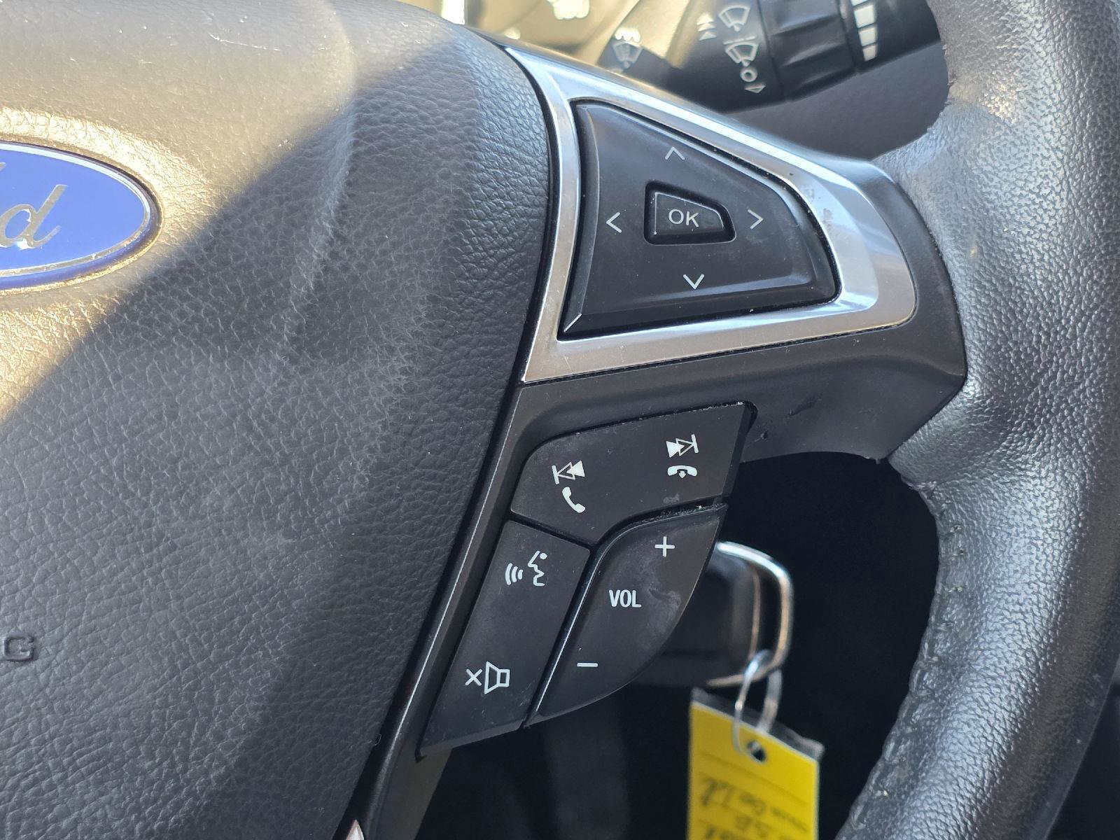 Used 2016 Ford Fusion SE w/ Equipment Group 201A image 12