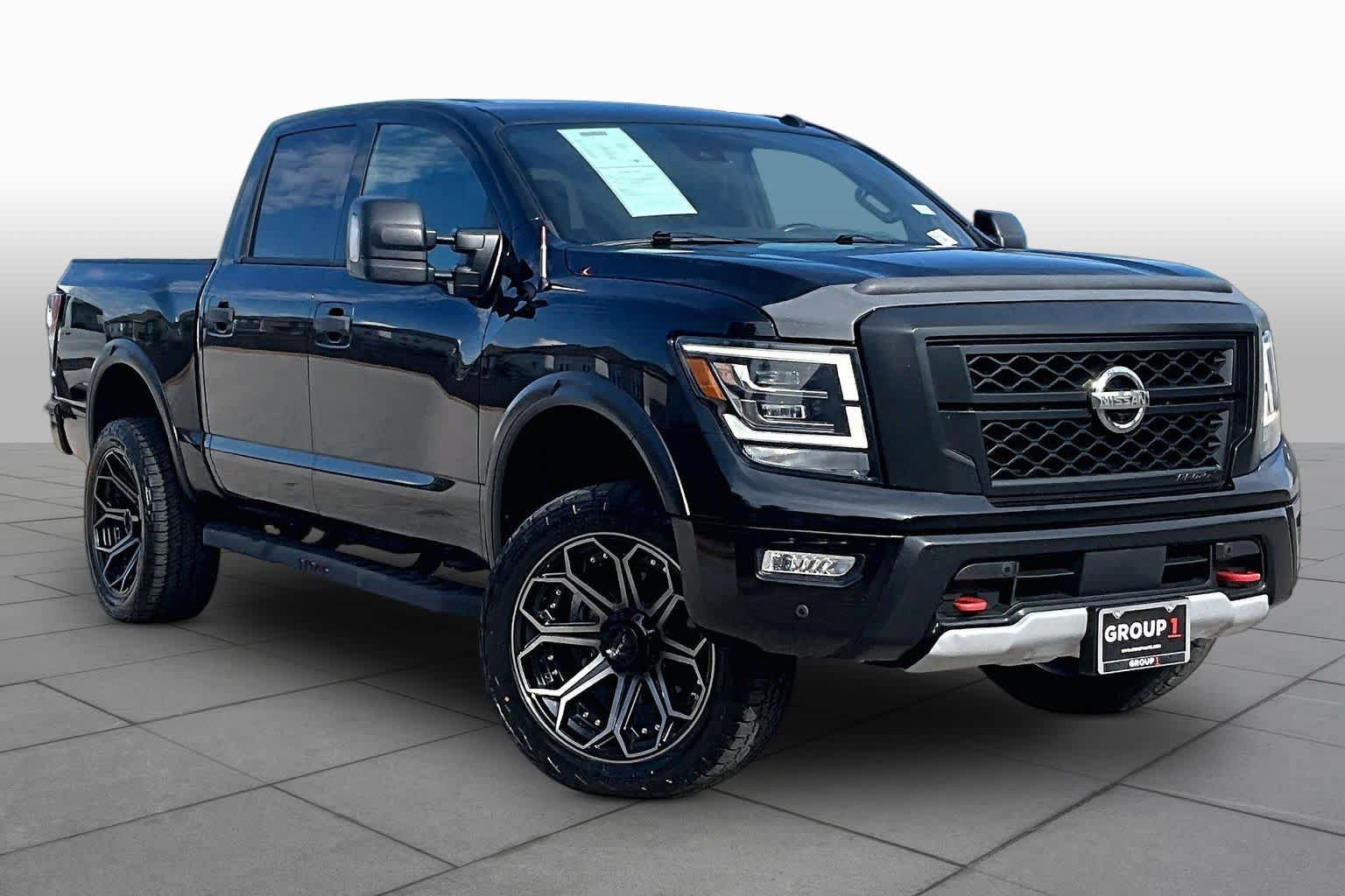 Used 2021 Nissan Titan PRO-4X w/ Pro-4x Convenience Package AWD/4WD image 3