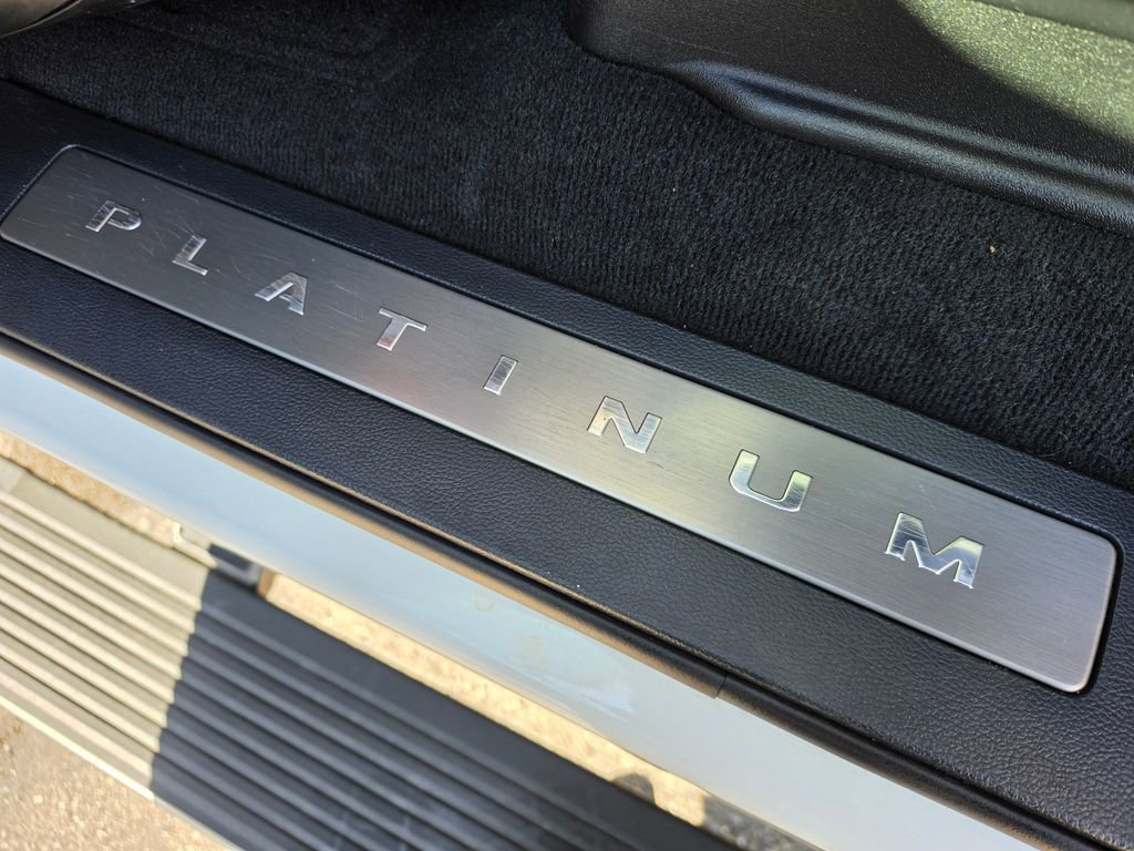 Used 2022 Ford F250 Platinum image 25