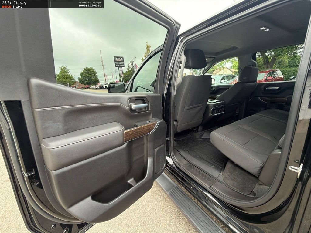 Used 2021 GMC Sierra 1500 Elevation w/ LPO, Elevation Black Package AWD/4WD image 15