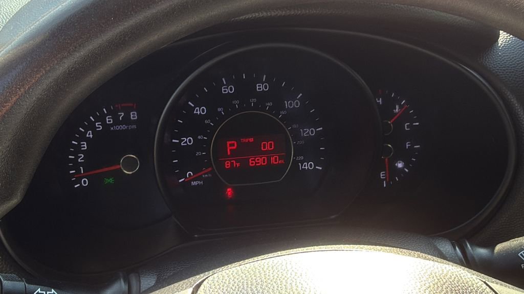 Used 2018 Kia Soul + FWD image 9