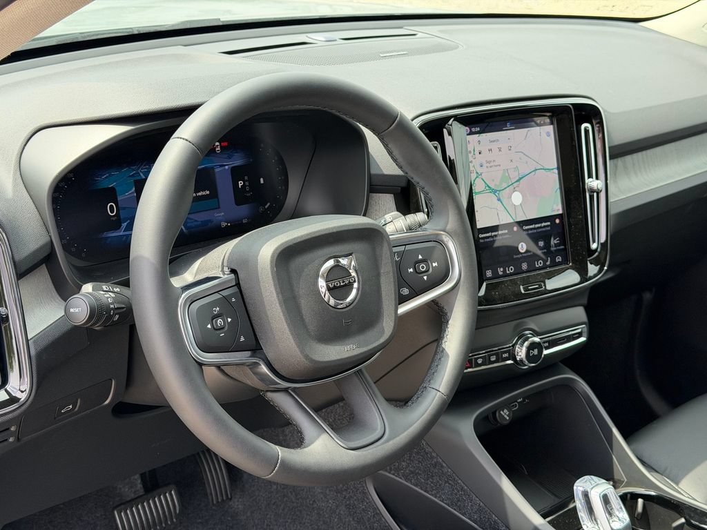 New 2026 Volvo XC40 B5 Plus w/ Climate Package AWD/4WD image 15