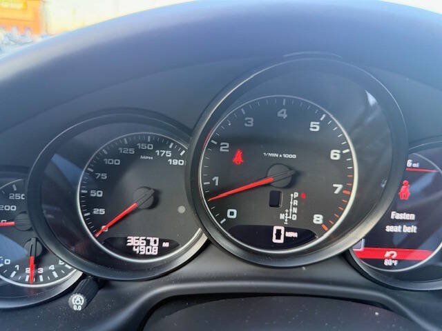 Used 2014 Porsche Panamera 4 AWD/4WD image 17