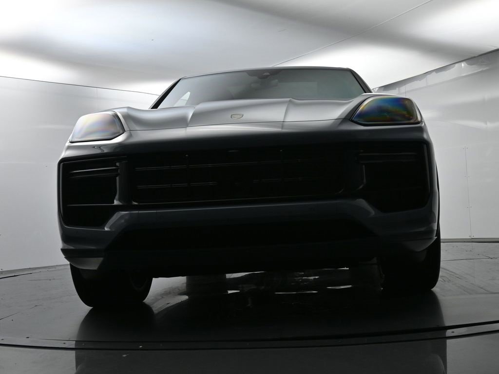Used 2025 Porsche Cayenne Turbo image 60
