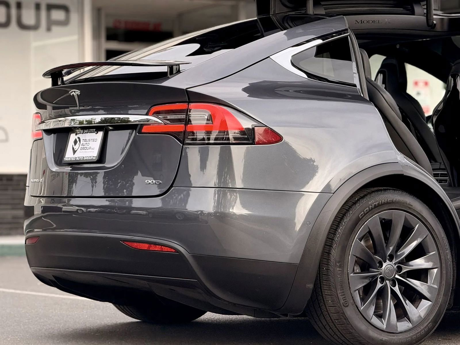 Used 2016 Tesla Model X 90D AWD/4WD image 9