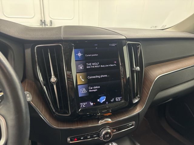 Used 2021 Volvo XC60 T5 Momentum image 25