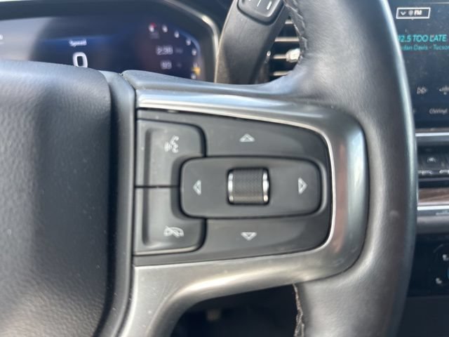 Used 2023 Chevrolet Silverado 1500 LT AWD/4WD image 16