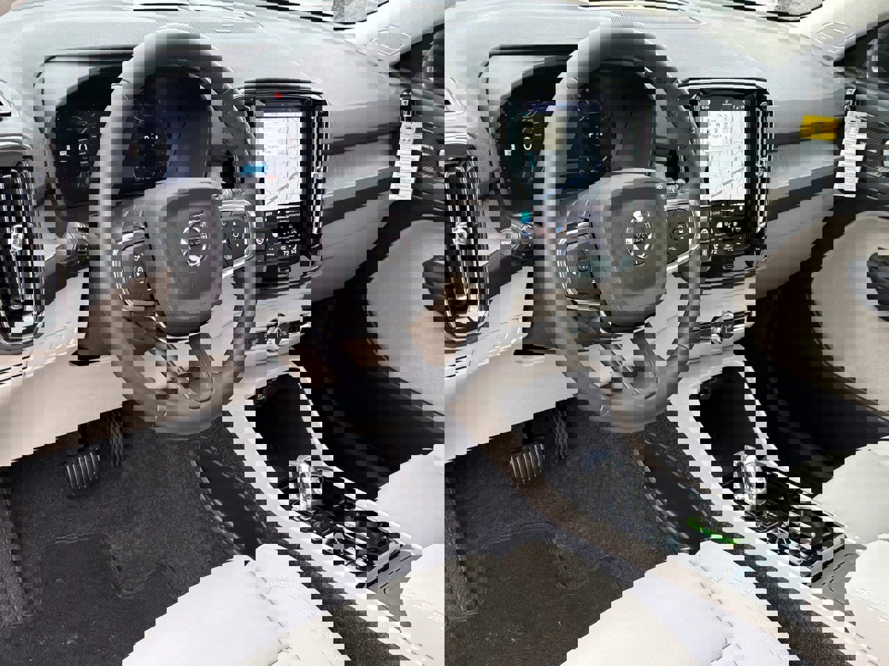 New 2026 Volvo XC40 B5 Ultra w/ Protection Package Premier image 14