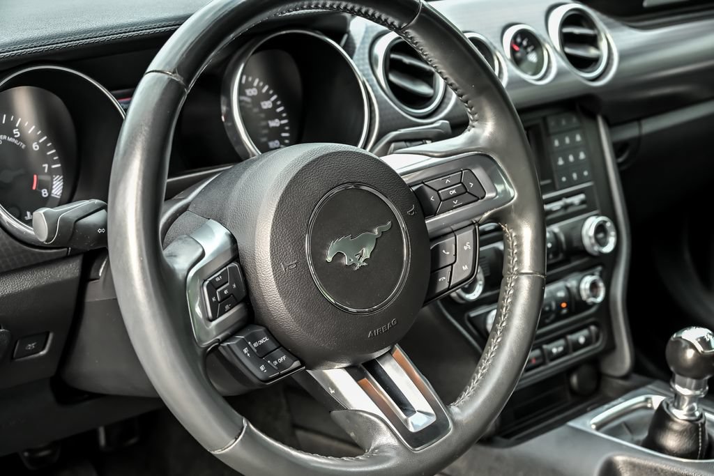 Used 2018 Ford Mustang GT w/ GT Performance Package RWD image 15