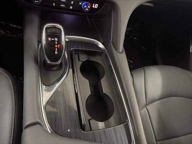 Used 2021 Buick Enclave Essence FWD image 28