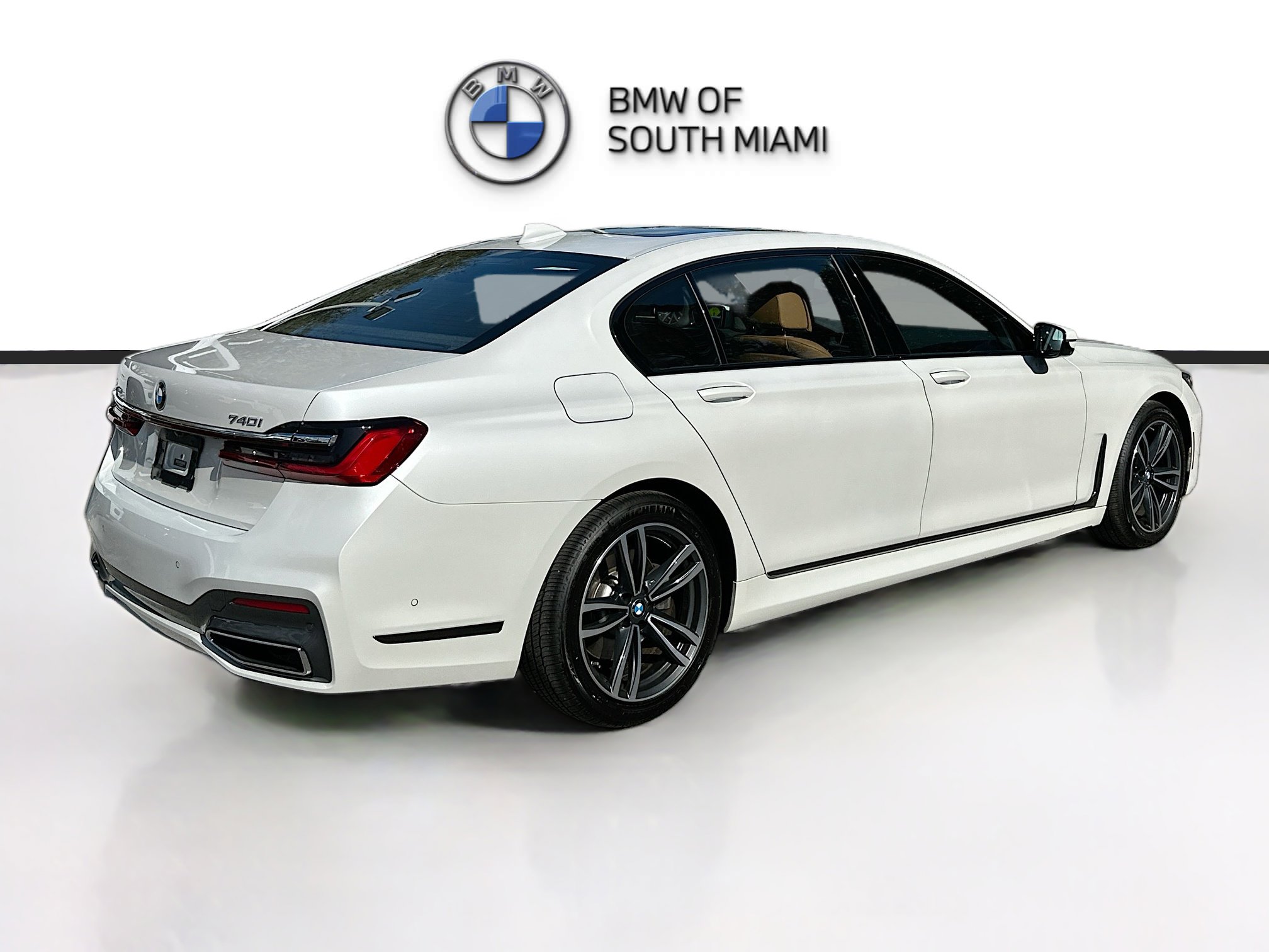 Used 2021 BMW 740i xDrive w/ M Sport Package image 7