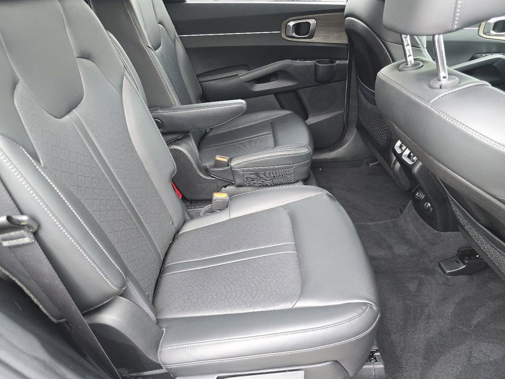Used 2023 Kia Sorento X-Line EX image 20