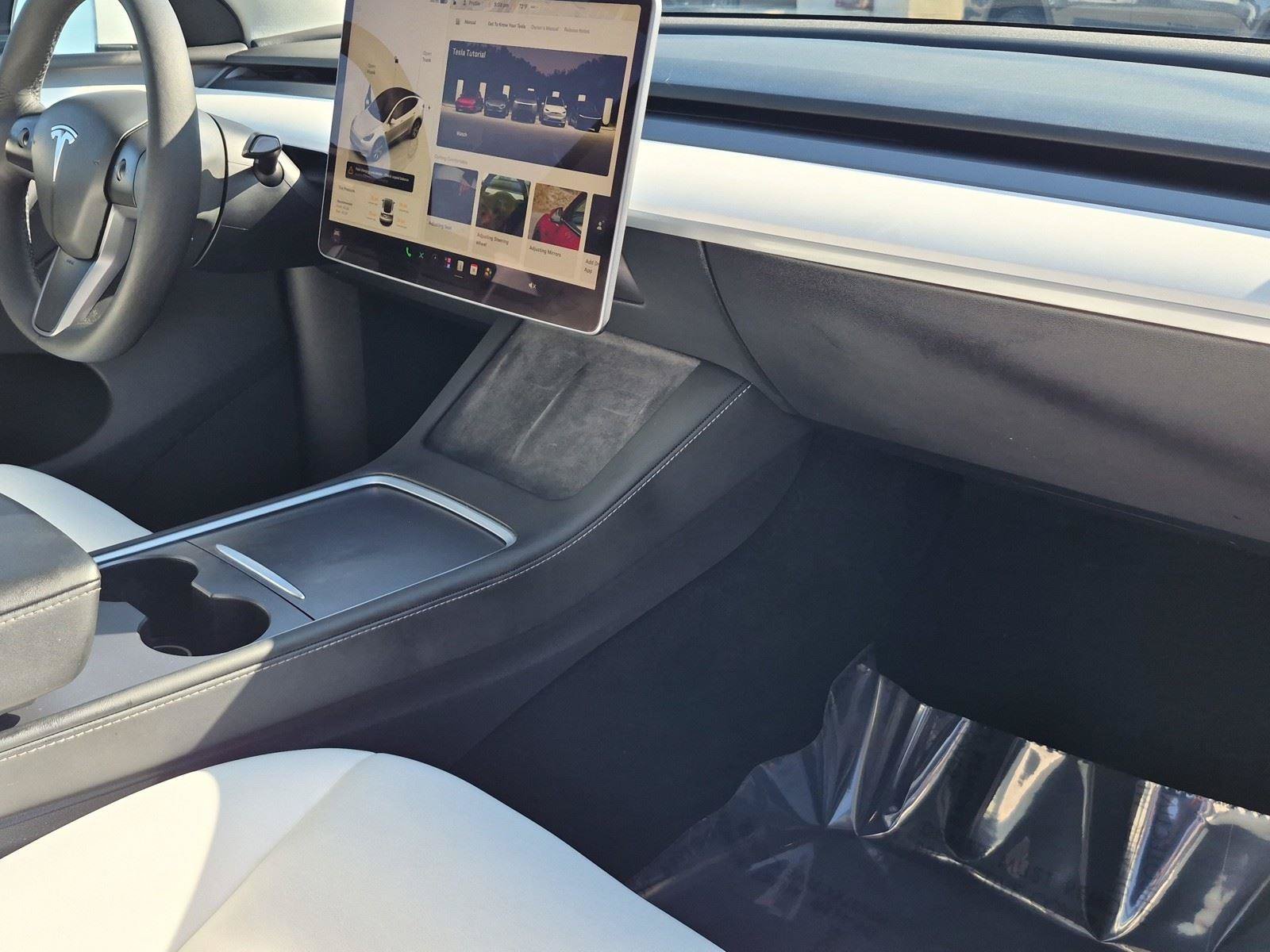 Used 2023 Tesla Model Y AWD image 7