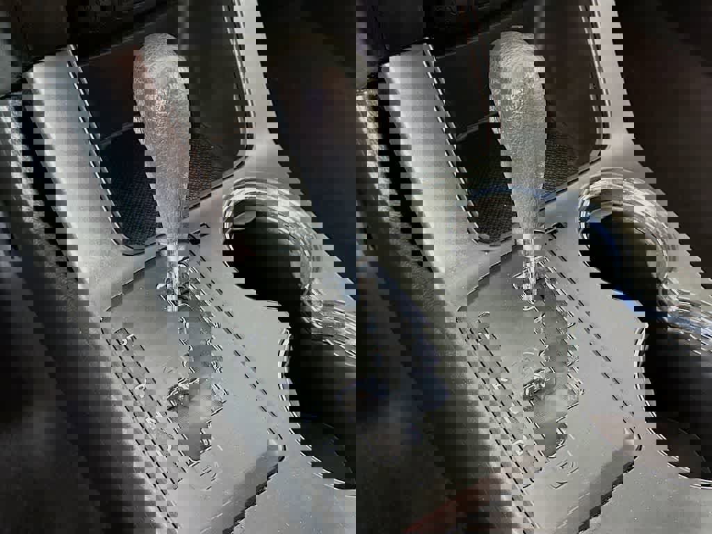 Used 2013 Kia Sorento LX w/ Convenience Pkg image 18