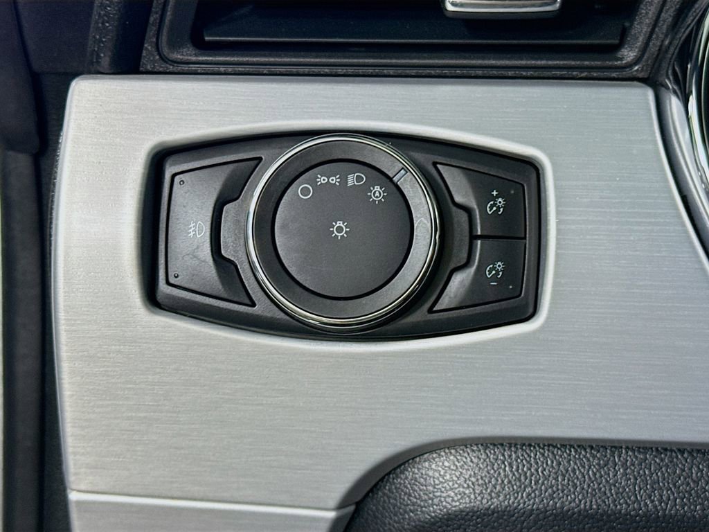 Used 2016 Ford Mustang GT Premium image 17