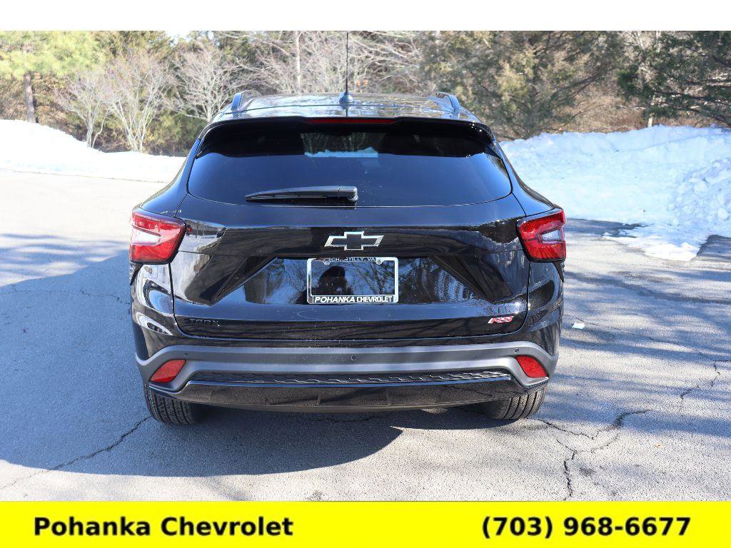 New 2026 Chevrolet Trax RS w/ Sunroof Package FWD image 6