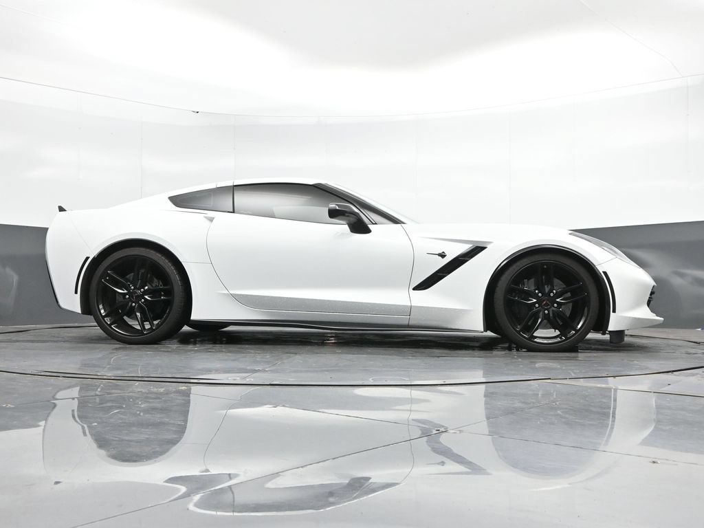 Used 2018 Chevrolet Corvette Stingray Coupe RWD image 42