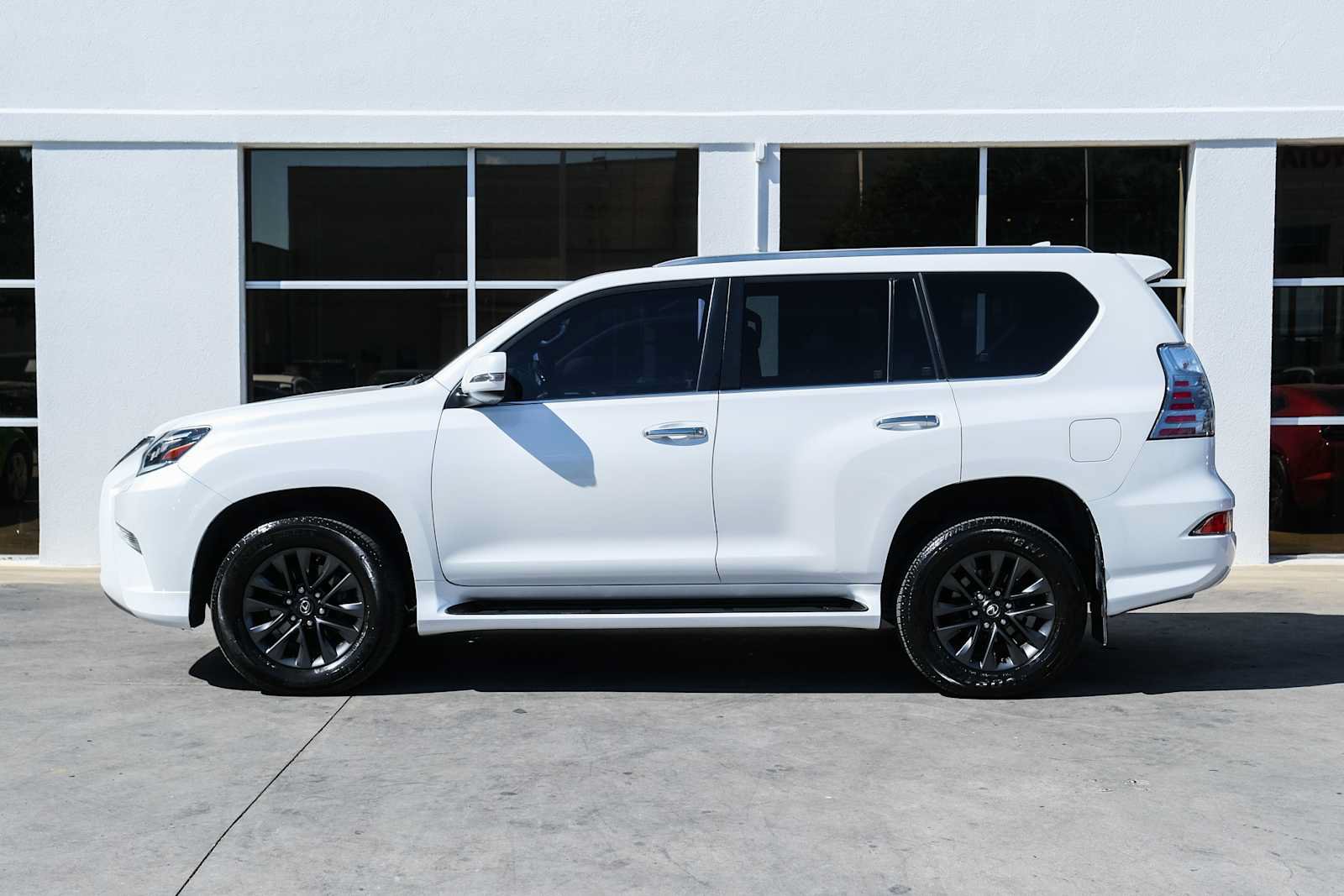 Used 2021 Lexus GX 460 Premium w/ Premium Package AWD/4WD image 17