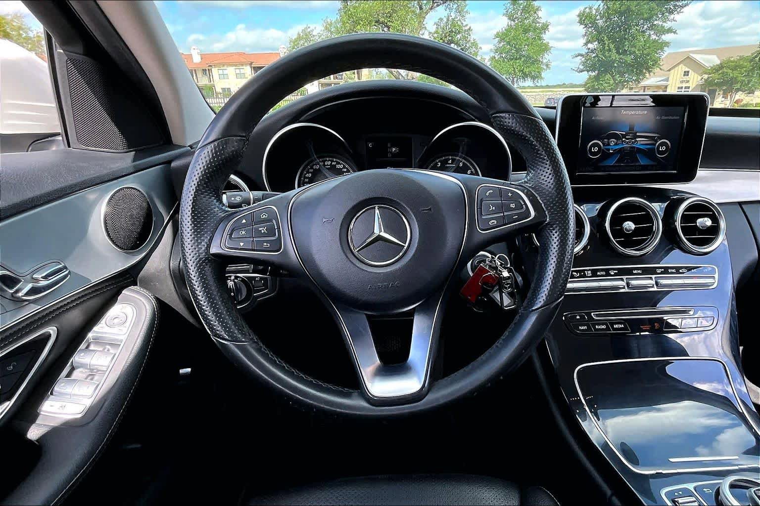 Used 2015 Mercedes-Benz C 300 Sedan image 6