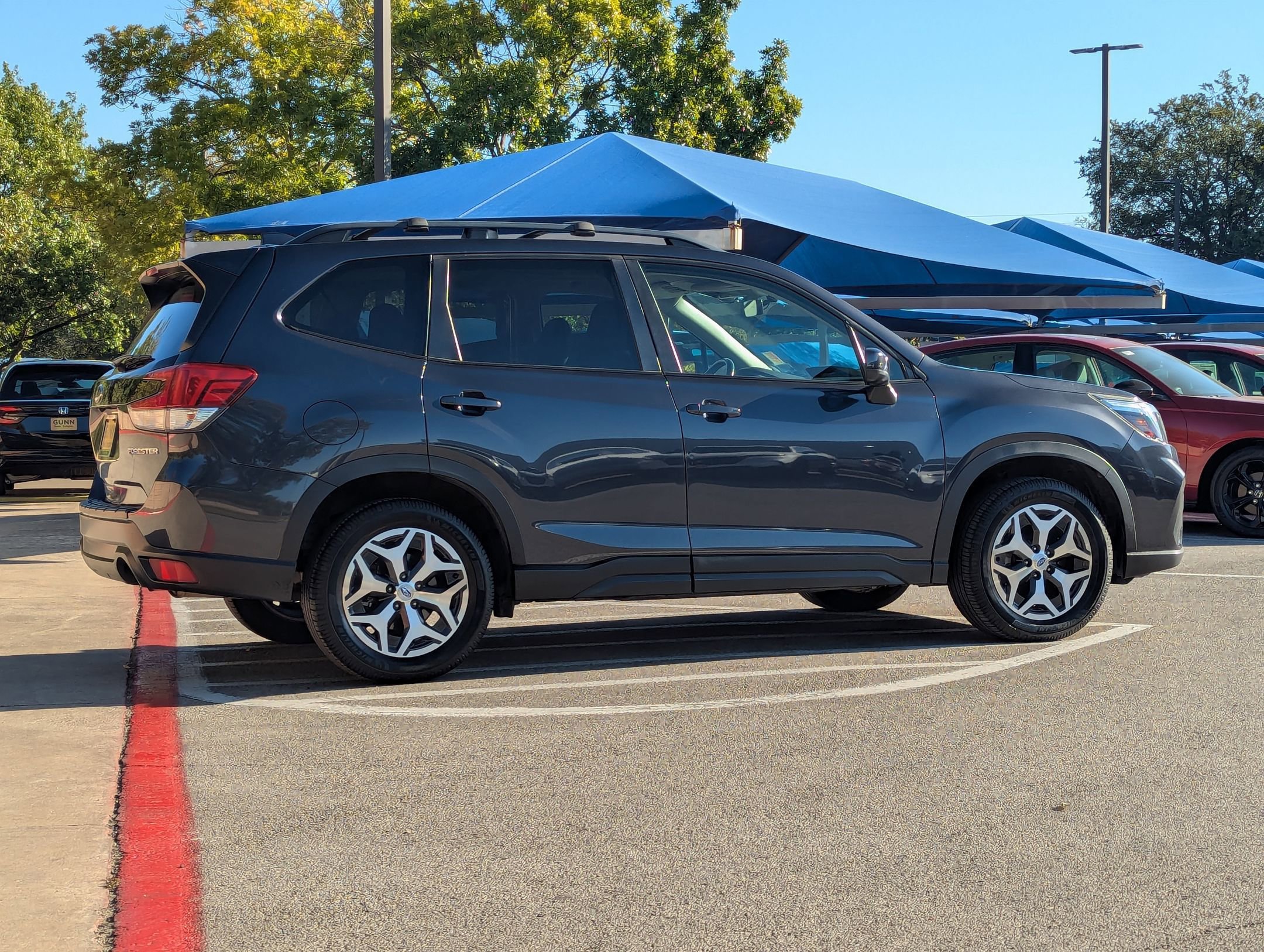 Used 2019 Subaru Forester Premium image 4