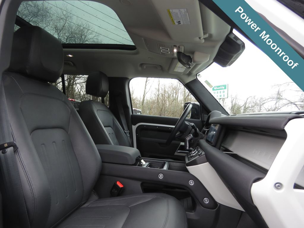 Used 2022 Land Rover Defender 110 SE image 13