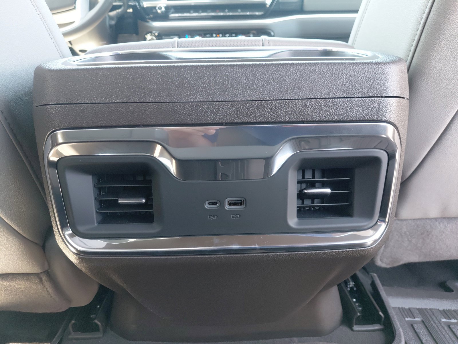 New 2026 GMC Sierra 3500 SLT AWD/4WD image 30