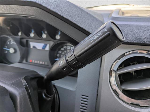 Used 2016 Ford F250 XLT w/ XLT Interior Package AWD/4WD image 12