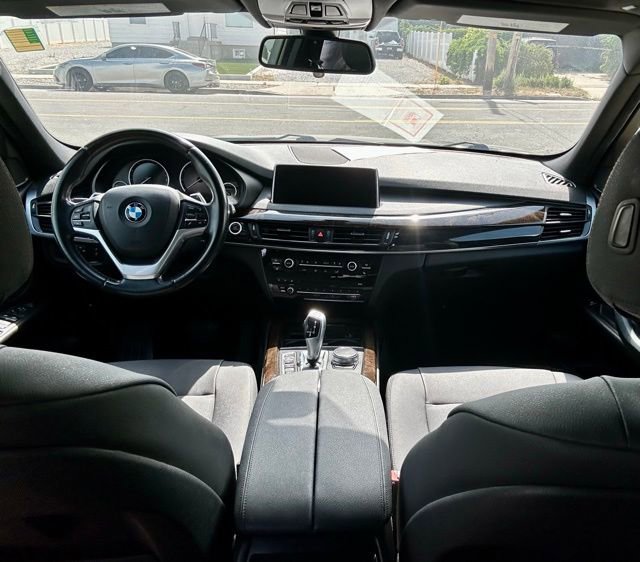 Used 2018 BMW X5 xDrive40e w/ Premium Package image 6