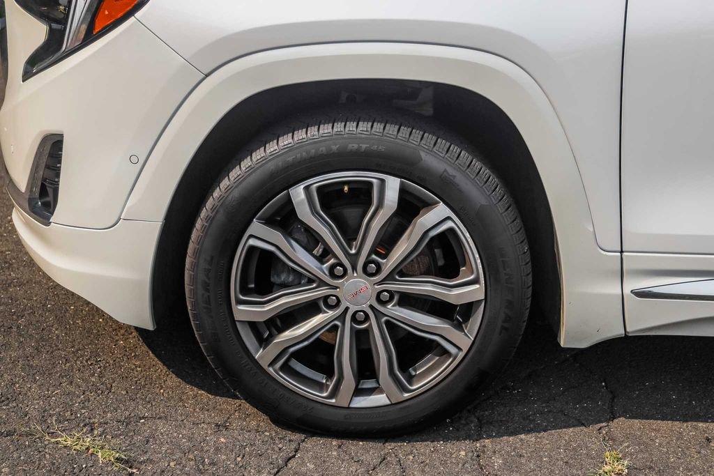 Used 2020 GMC Terrain Denali w/ Denali Premium Package image 11